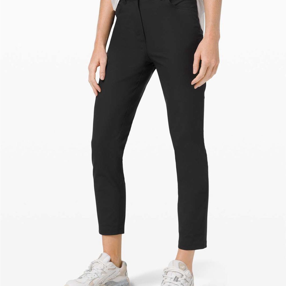 Lululemon Navy City Sleek 5 Pocket 7/8 Pant